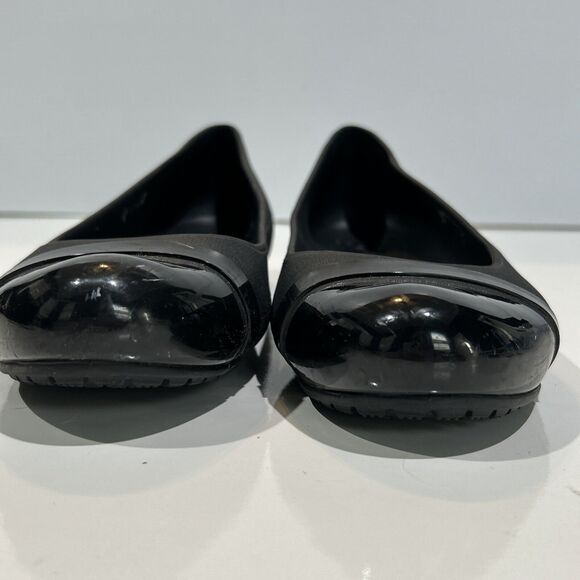 Crocs Ballet Cap Toe Patent Flats Women 9 Black Shoe Rubber Slip On Classic - Picture 9 of 12